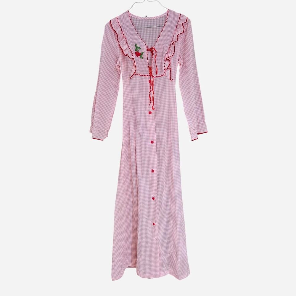 vintage cottagecore twee pink gingham front ties robe